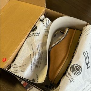 Ugg Tasman Chestnut 8 New In Box